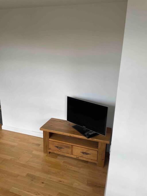 2 Bed City Centre Flat Bath Ngoại thất bức ảnh